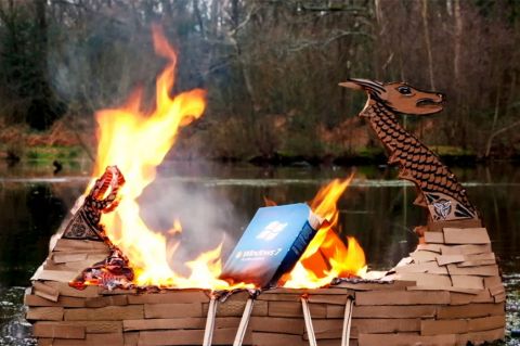 Windows 7 being given a Vikings Funeral